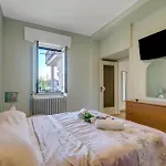 Apartment Il Giardino Di Dante Center - Happy