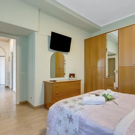 Il Giardino Di Dante Center - Happy