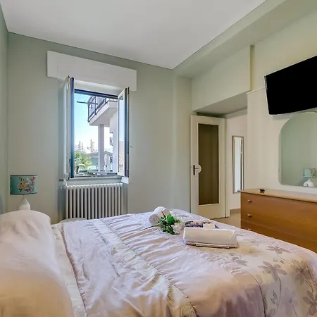 Apartment Il Giardino Di Dante Center - Happy